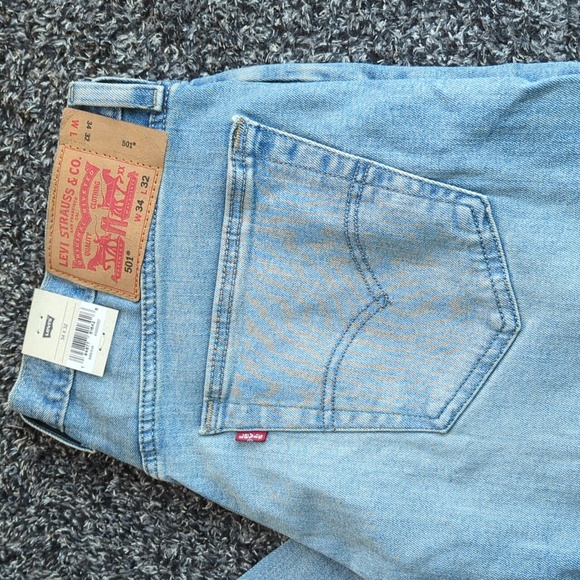 NWT Men's Levi 501 Stretch Button fly - Picture 5 of 6